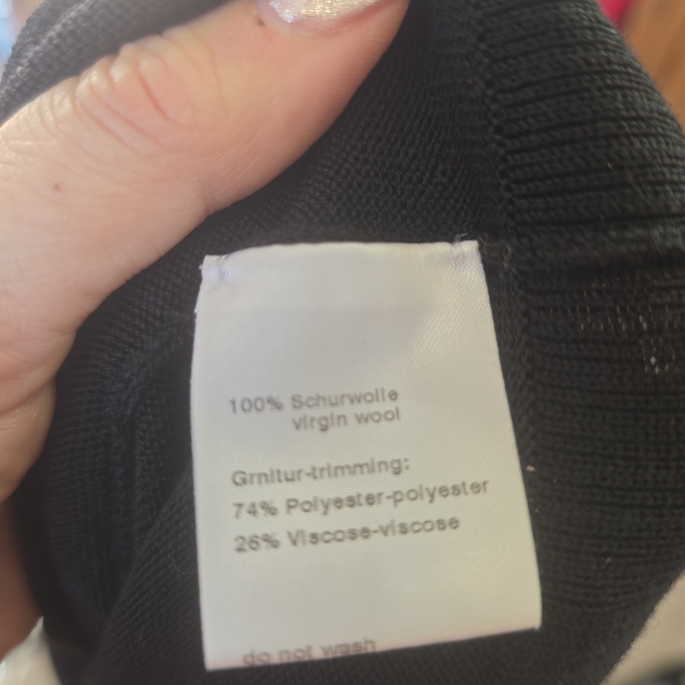 Akris Punto Black Knit Virgin Wool Top Med 1449 - Picture 7 of 7